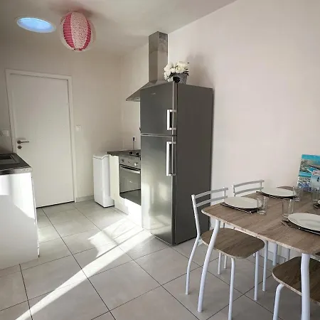 Petite Dependance Au Calme - Jardin Partage Et Prive Nyaraló Les Sables-dʼOlonne